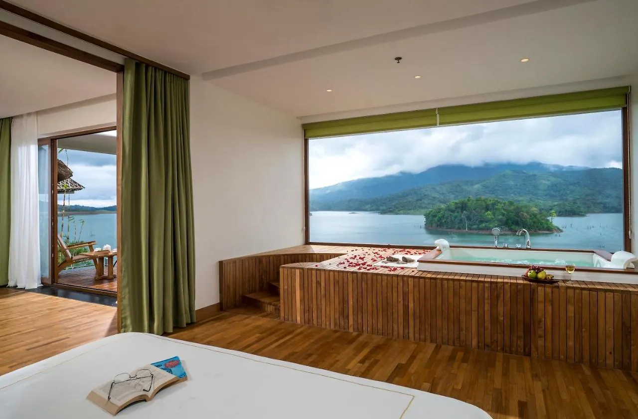 Luxury tent Mountain Shadows Resort Wayanad