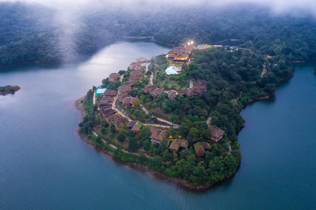 Luxury tent Mountain Shadows Resort Wayanad
