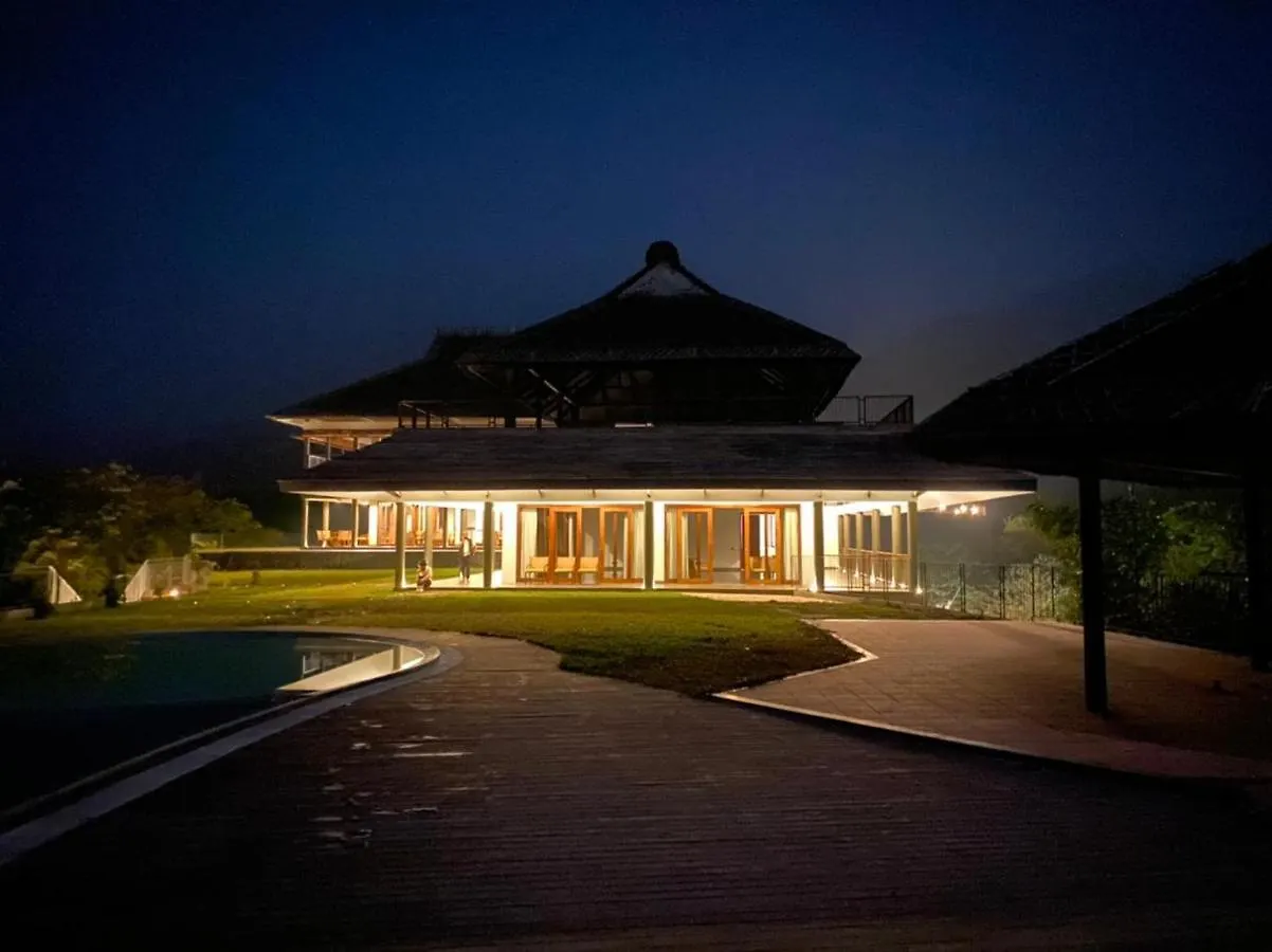Mountain Shadows Resort ワイナード